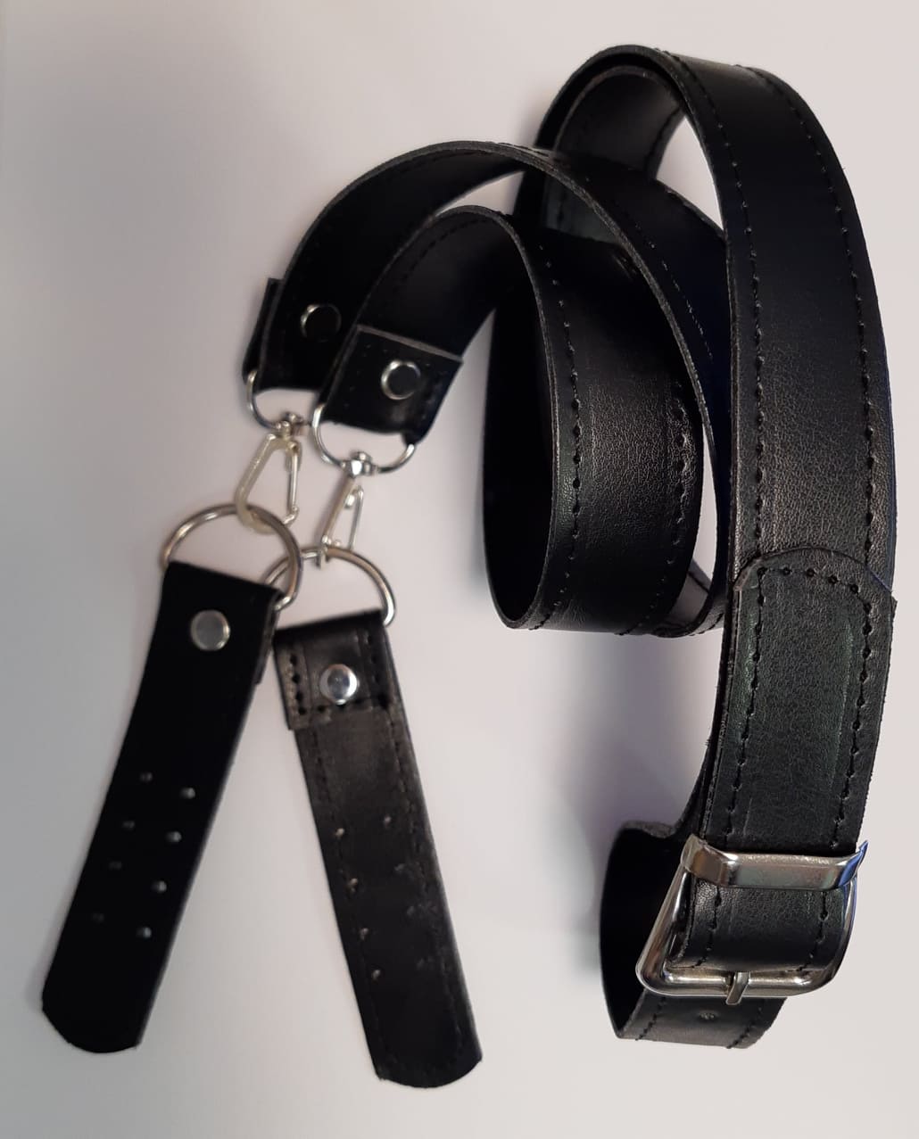 Ucho crossbody s karabinami 25mm černé
